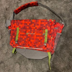 Dylan Land’s End book bag